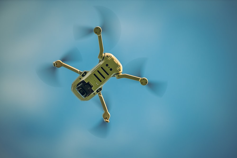 DJI Mavic Mini - the smallest drone launched by the DJI company. Ultra light drone in flight