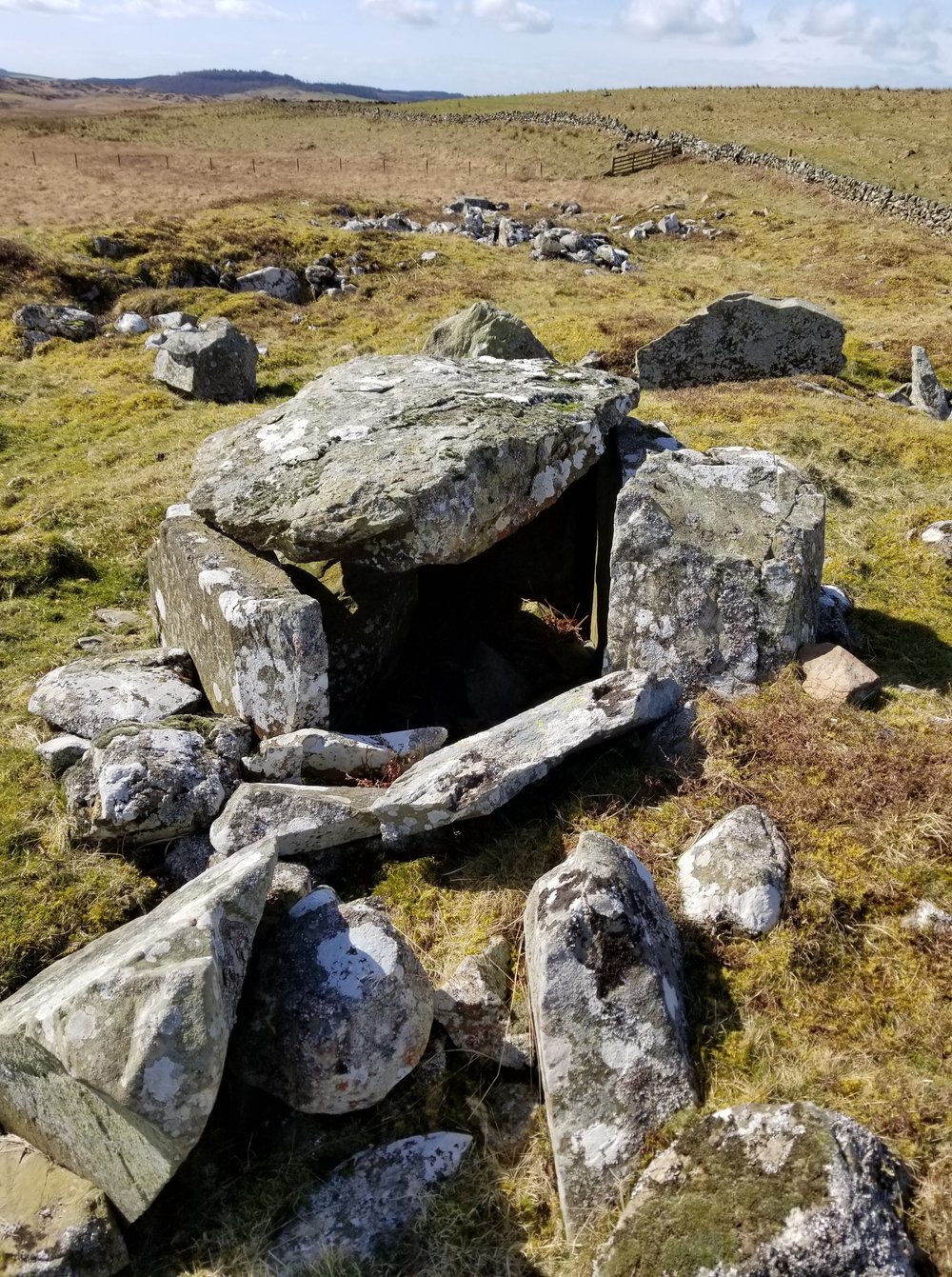 Caves of Kilhern Neolithic burial chamber